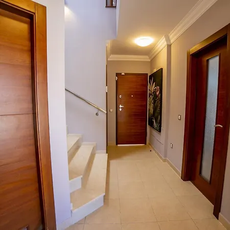 N9 Villa